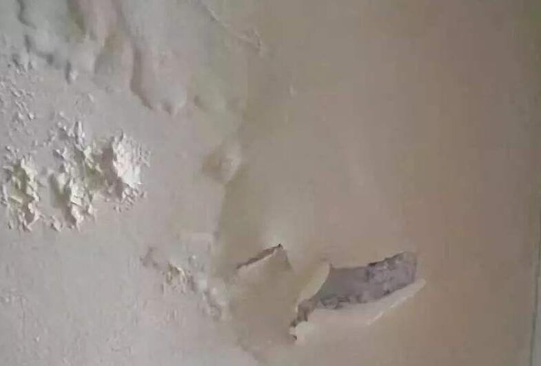 墻面滲水有什么辦法修復？屋頂防水施工的時候這些要留意